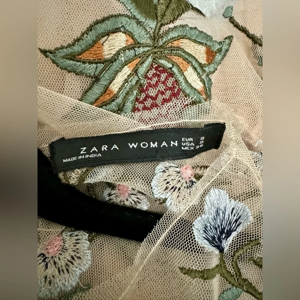 Zara embroidered mesh top - Picture 9 of 9